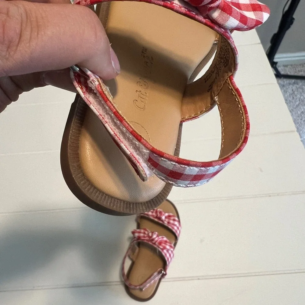 Cat & Jack Toddler Girls Red Gingham Bow Sandals Size 6 Hook Loop Strap